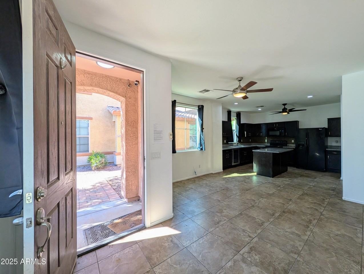 4726 W Fremont Rd - Photo 5 of 50