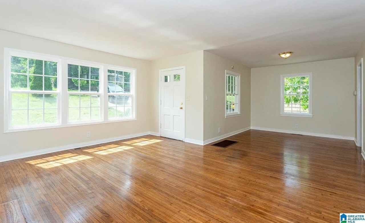 921 Five Mile Rd - Photo 3 of 26