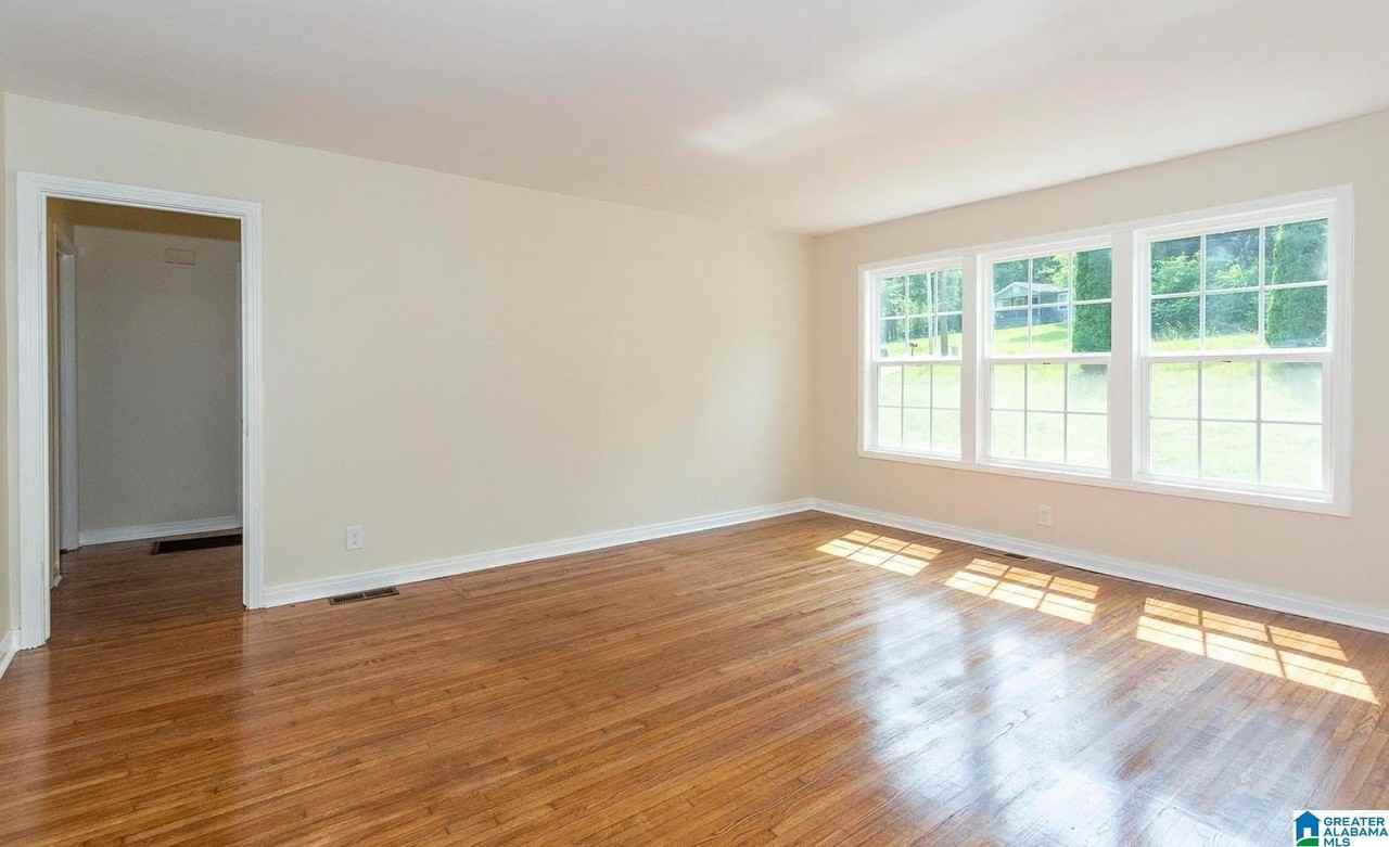 921 Five Mile Rd - Photo 4 of 26