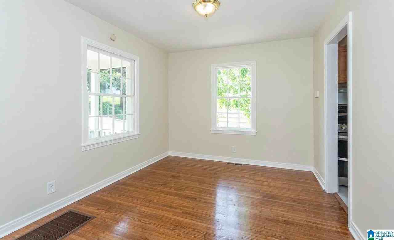 921 Five Mile Rd - Photo 6 of 26