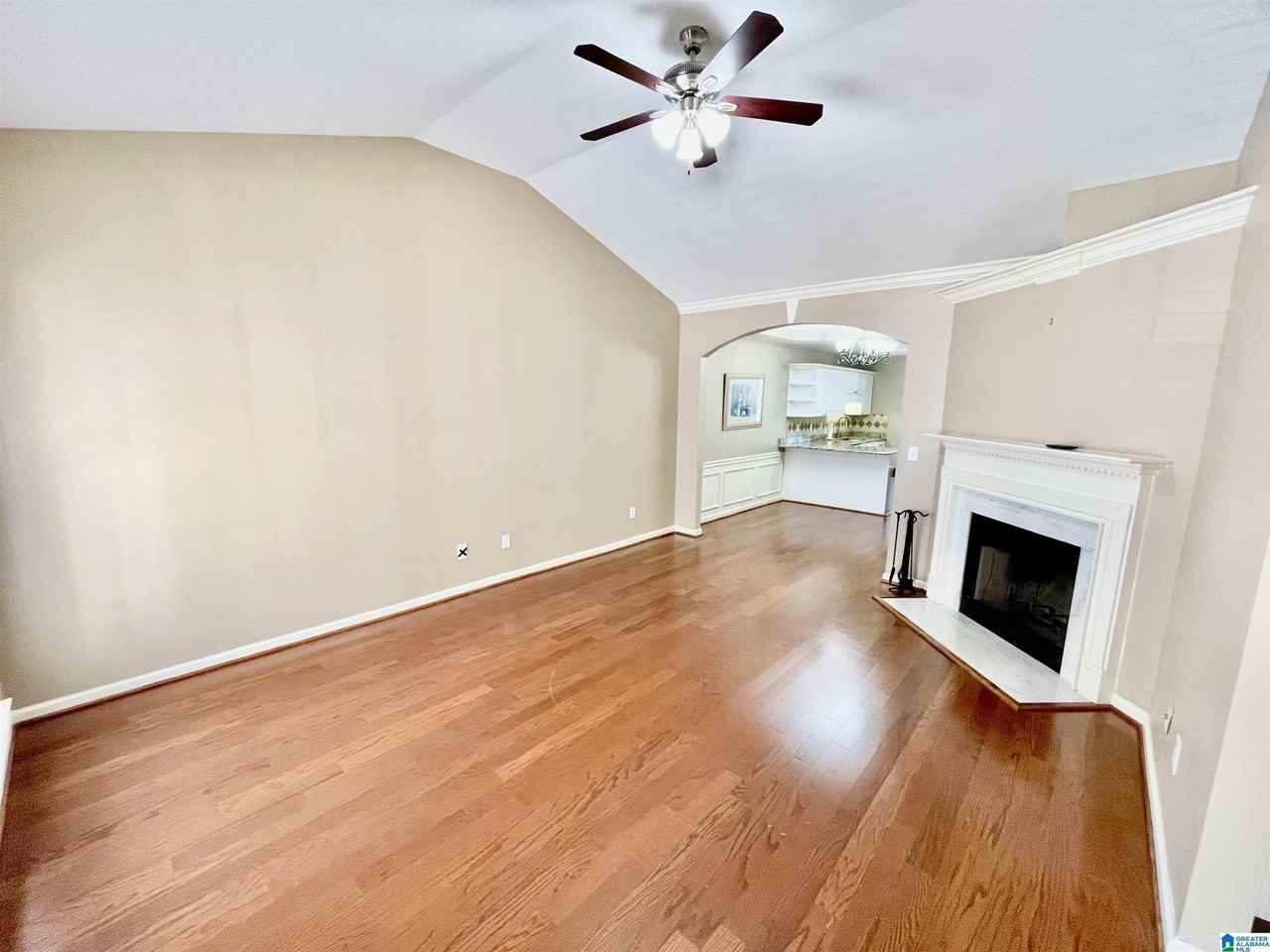 183 Hayesbury Ct - Photo 4 of 20