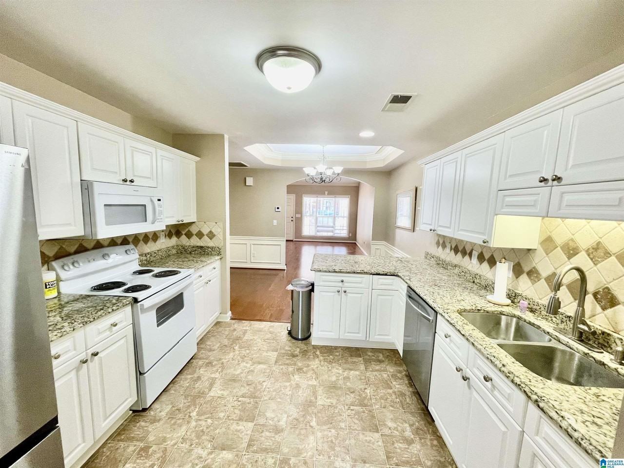 183 Hayesbury Ct - Photo 5 of 20