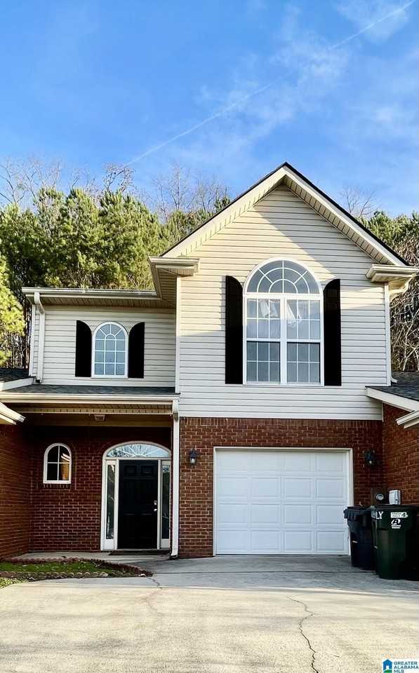 156 Hayesbury Ct - Photo 2 of 14