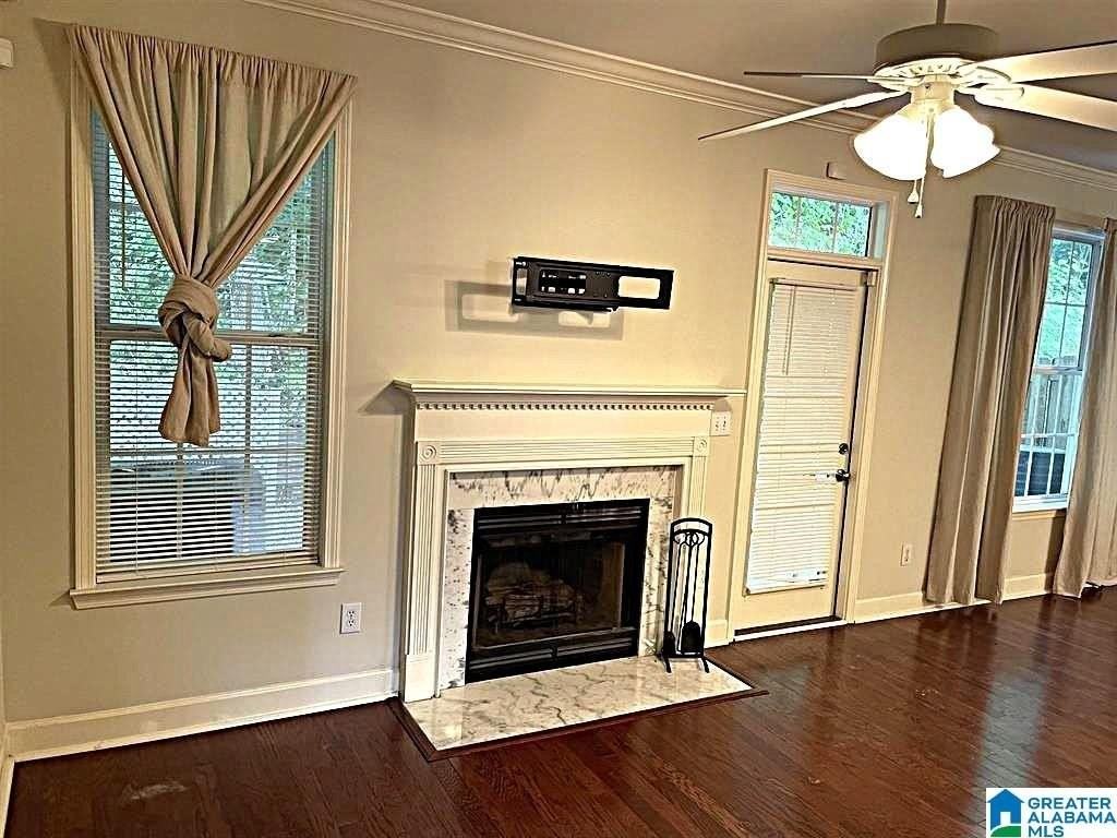 156 Hayesbury Ct - Photo 3 of 14