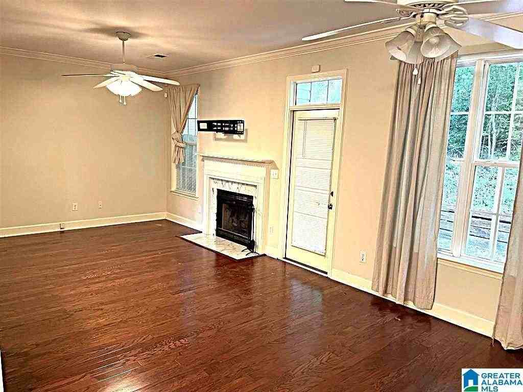 156 Hayesbury Ct - Photo 4 of 14