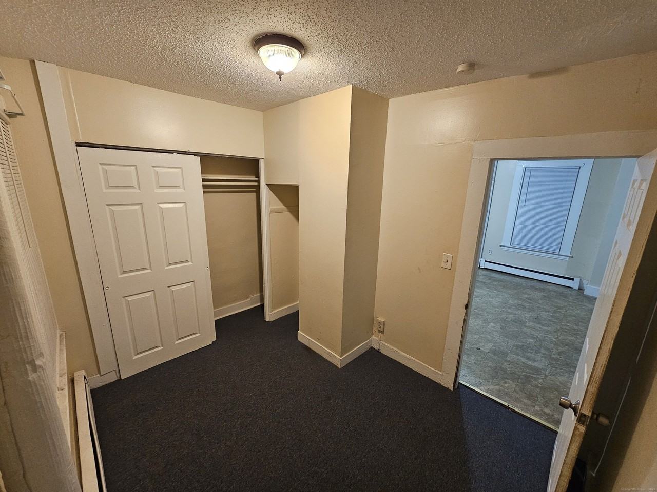 8 Edgar St #1 - Photo 5 of 7