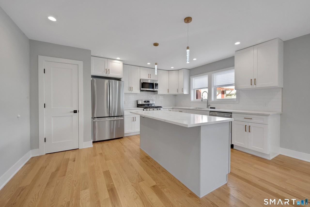 20 Bouton St #A - Photo 5 of 28