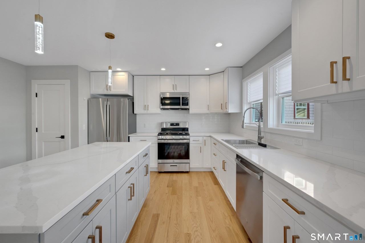 20 Bouton St #A - Photo 6 of 28