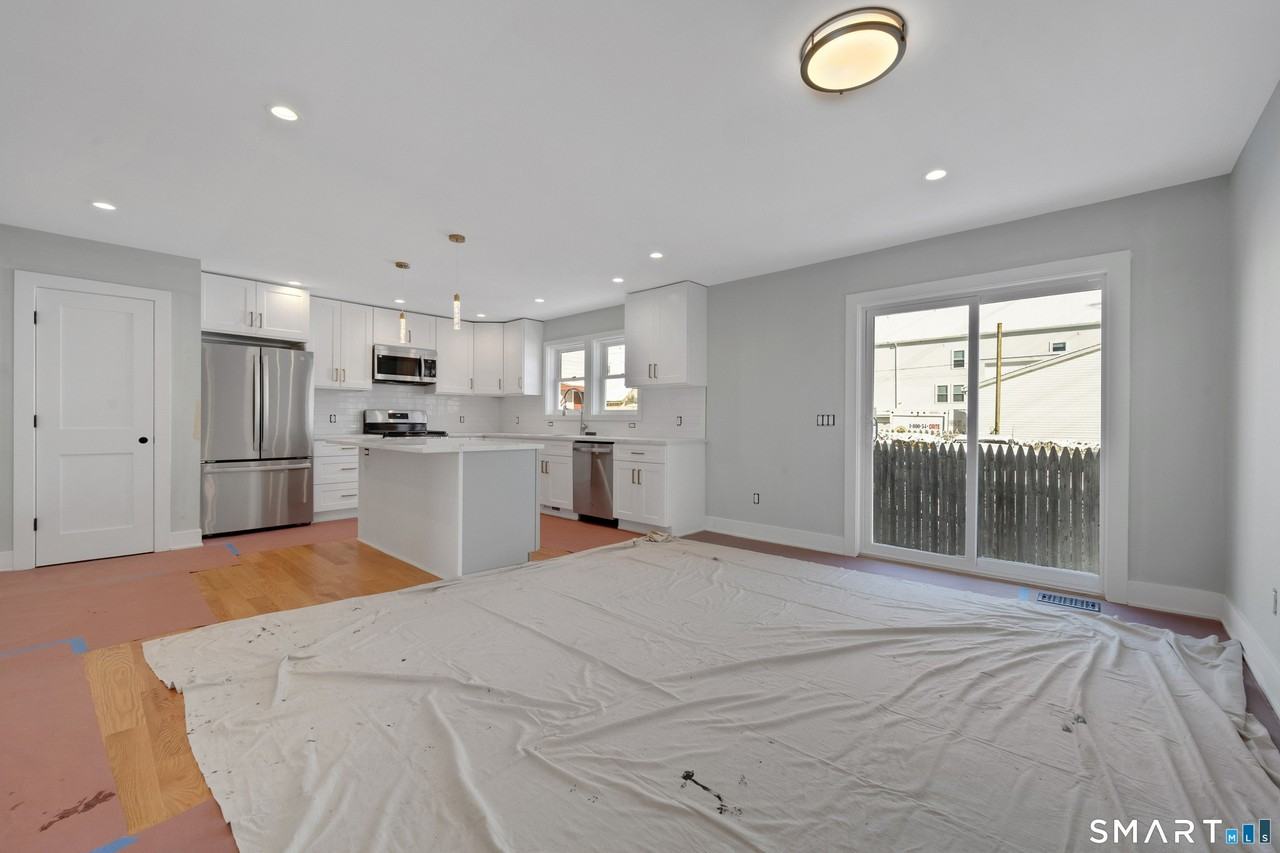 20 Bouton St #B - Photo 4 of 23