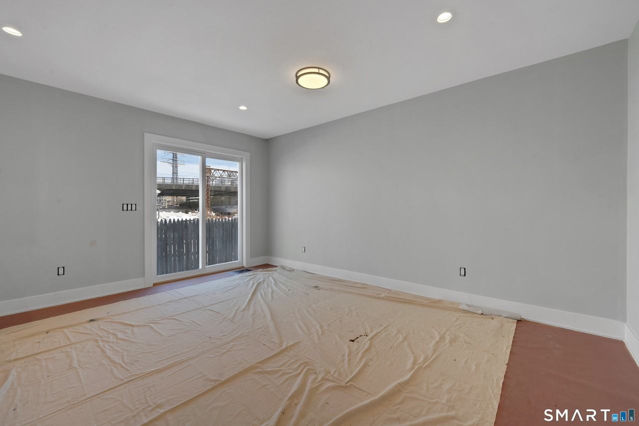 20 Bouton St #B - Photo 5 of 23