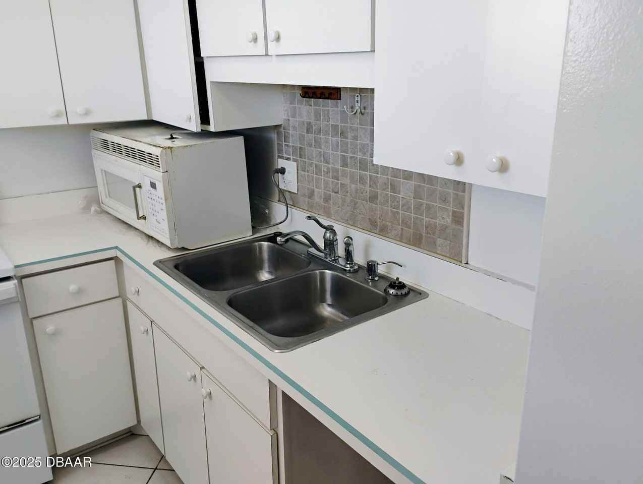 2727 N Atlantic Ave Unit 614 #614 - Photo 3 of 35