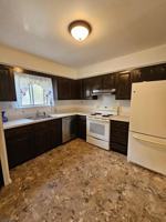 featured image of 2505 Balmoral Ct