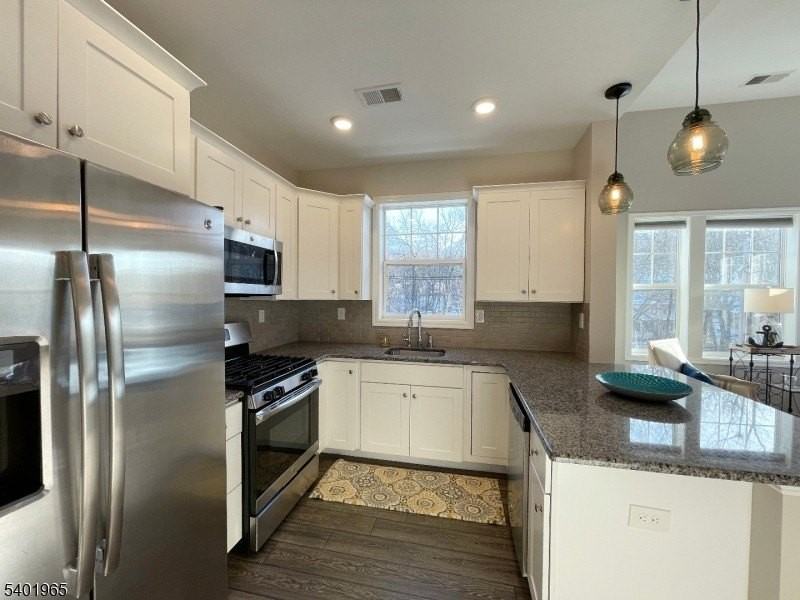 5 W River Styx Rd #302 - Photo 7 of 33