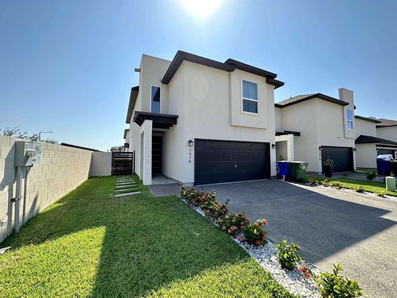 7978 Elka Loop - Photo 2 of 17