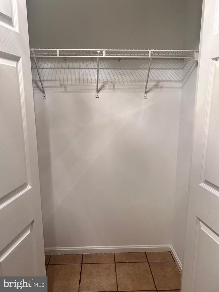 1798 Goldsborough Ln - Photo 5 of 50