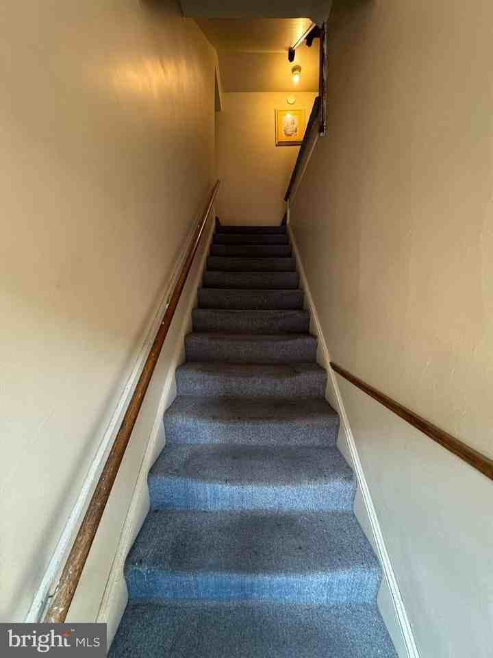 25 S Market St - Photo 3 of 14