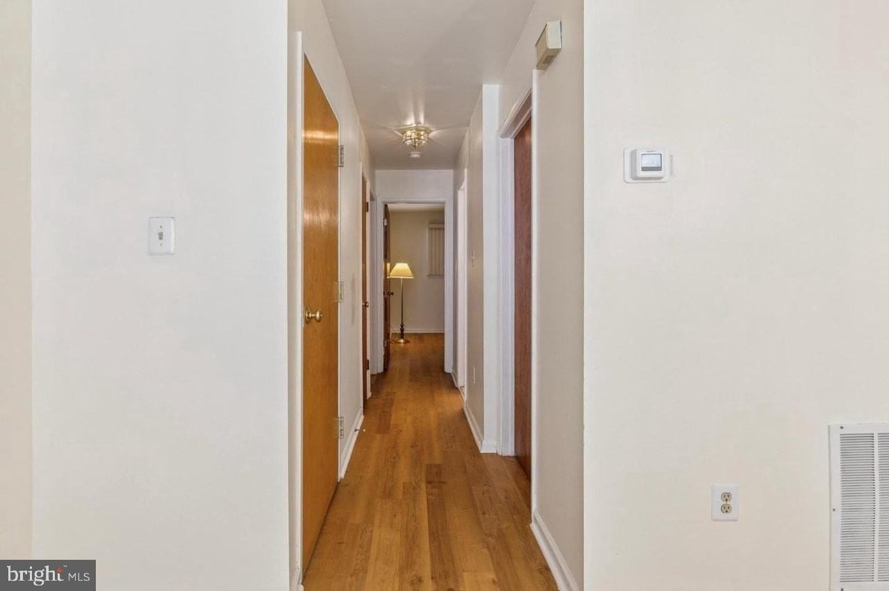 223 Parker Ave - Photo 6 of 14