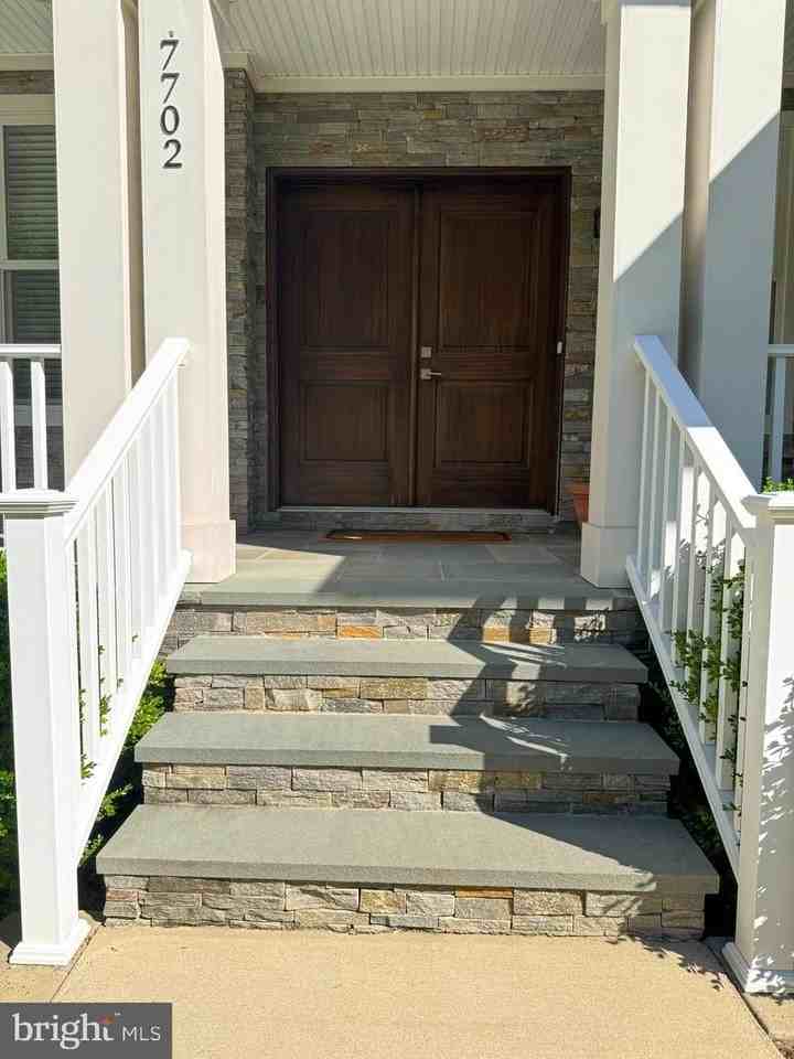 7702 Trammell Rd - Photo 5 of 50