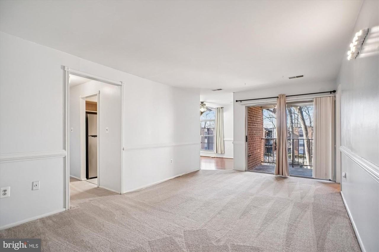 3356 Woodburn Rd - Photo 3 of 50