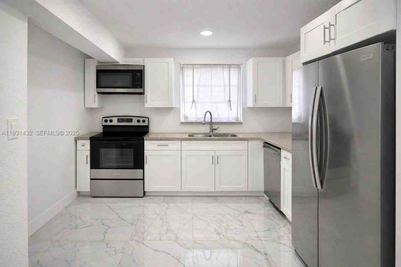 3440 Nw 206th St #A - Photo 3 of 10