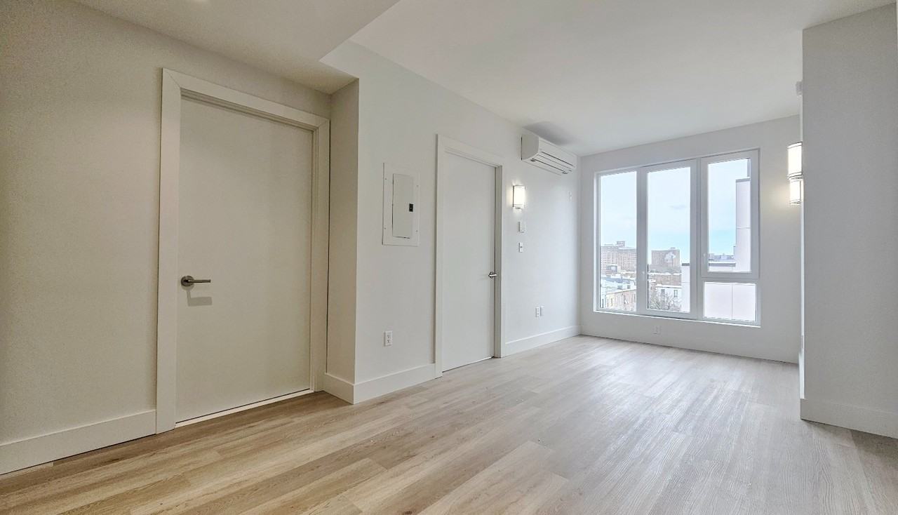 91 Bruckner Blvd - Photo 4 of 19