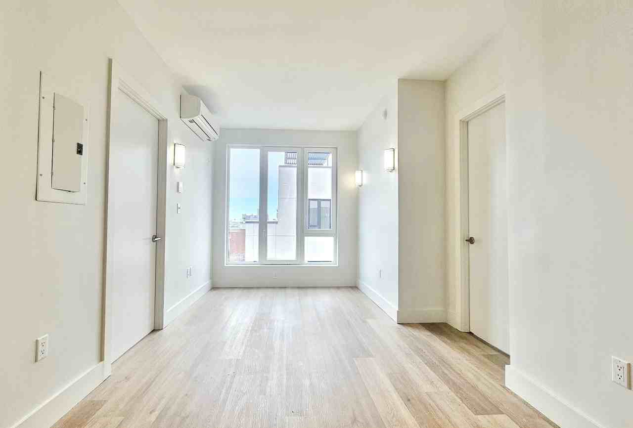 91 Bruckner Blvd - Photo 6 of 19