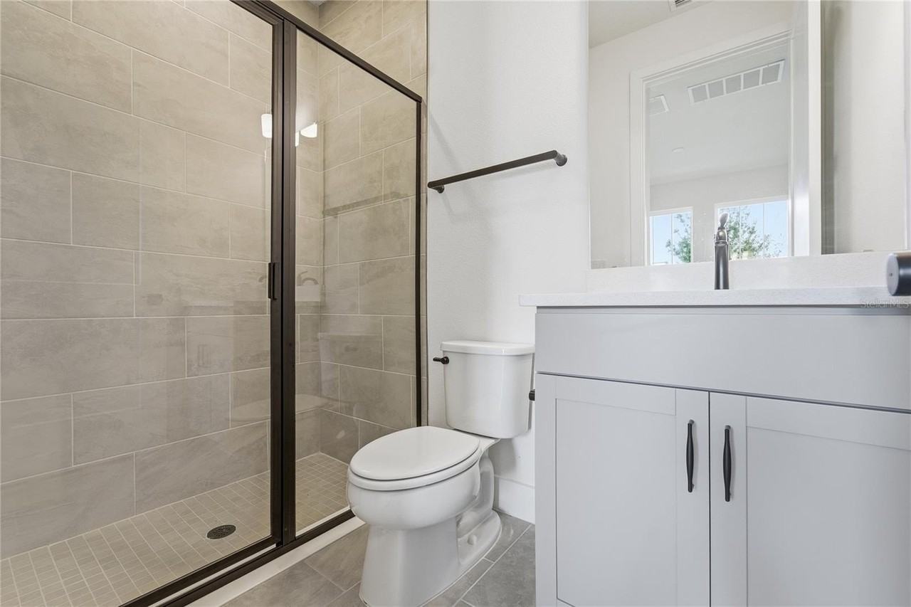 15058 Grove Lake Dr - Photo 5 of 28