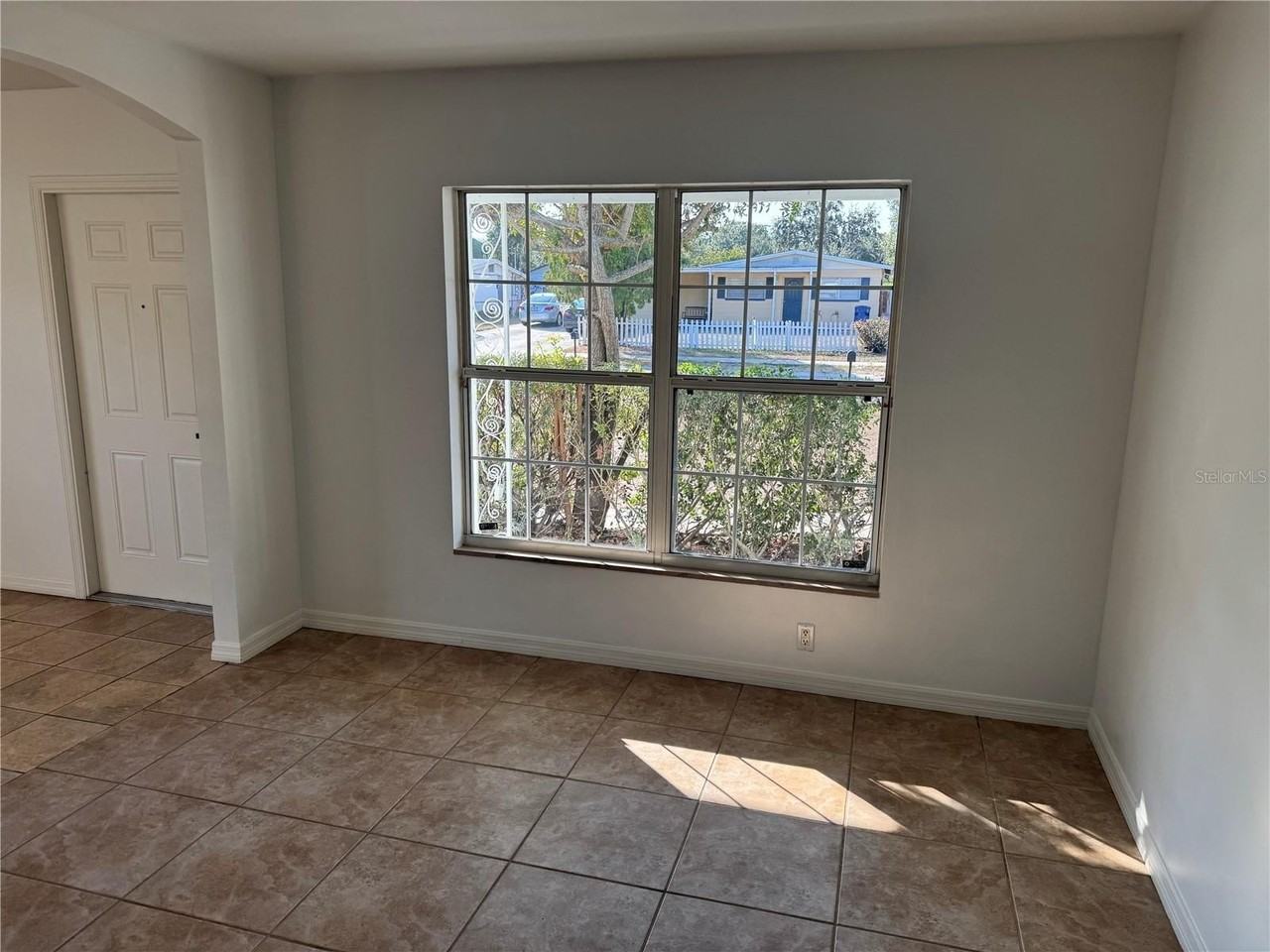 10935 N 14th St - Photo 7 of 23