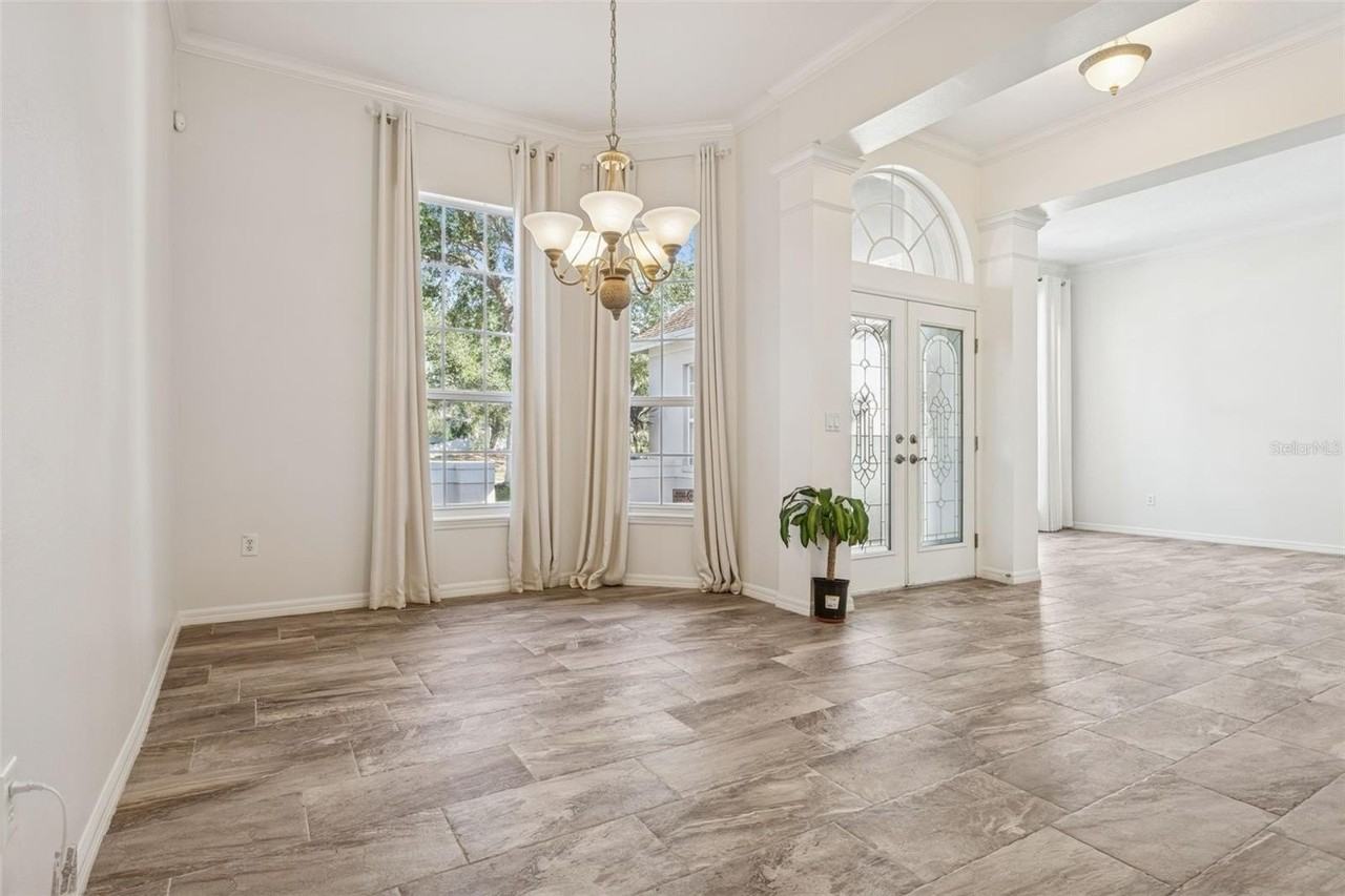 5206 Reflections Blvd - Photo 3 of 25