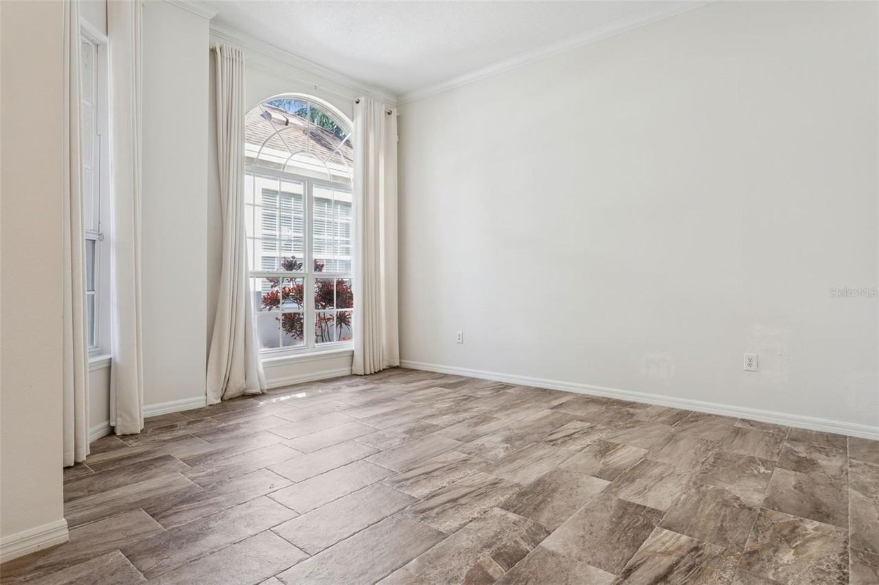 5206 Reflections Blvd - Photo 4 of 25