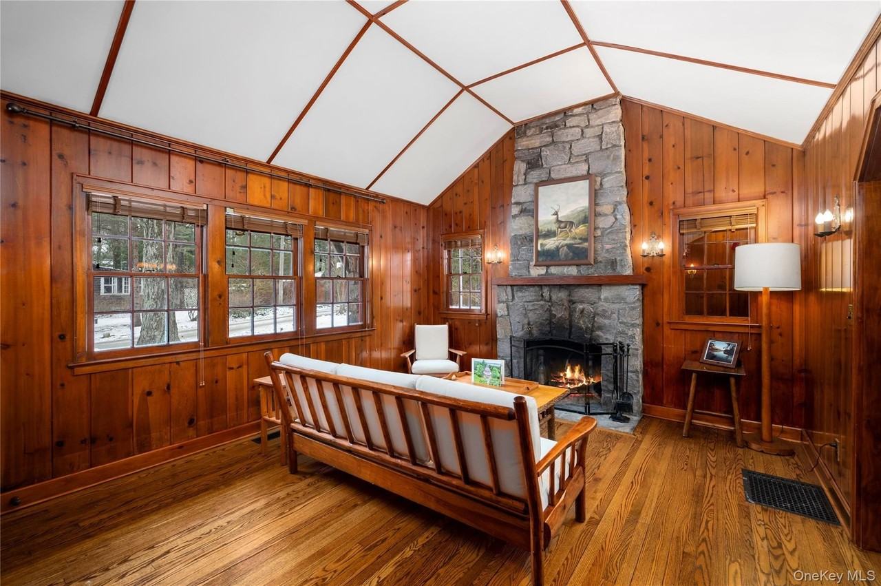 6 Alpine Rd - Photo 5 of 50