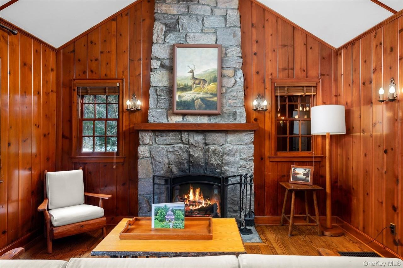 6 Alpine Rd - Photo 7 of 50