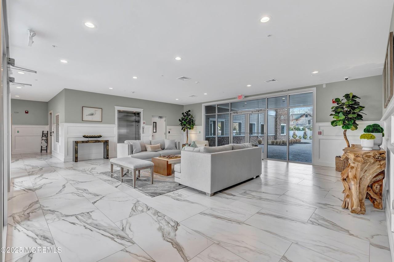 34 Broad St Unit 206 #206 - Photo 5 of 32