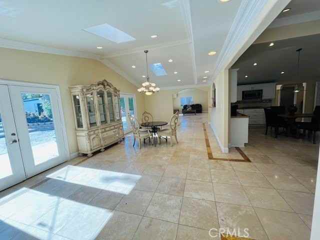 6201 Corbin Ave - Photo 6 of 50