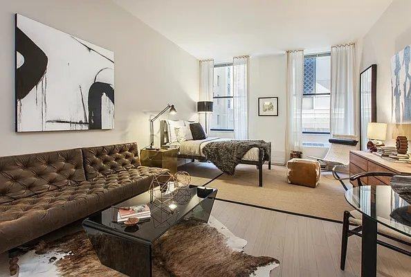 Pine St #1131 - Photo 2 of 6