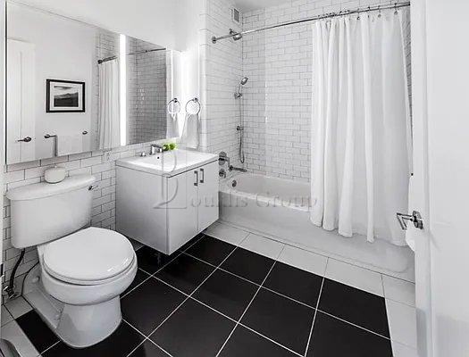 Pine St #1131 - Photo 6 of 6