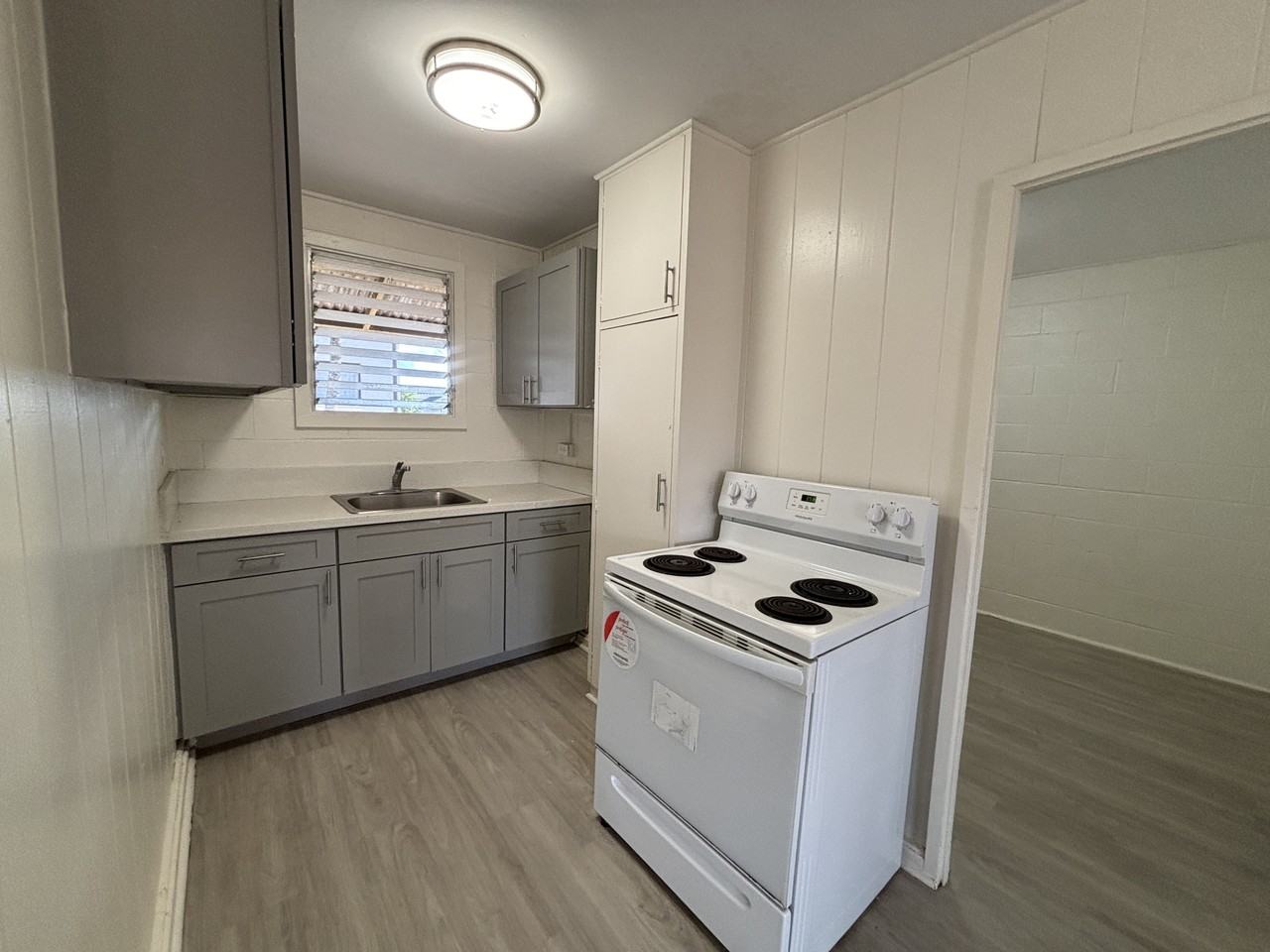 304 Olive Avenue - Photo 3 of 6