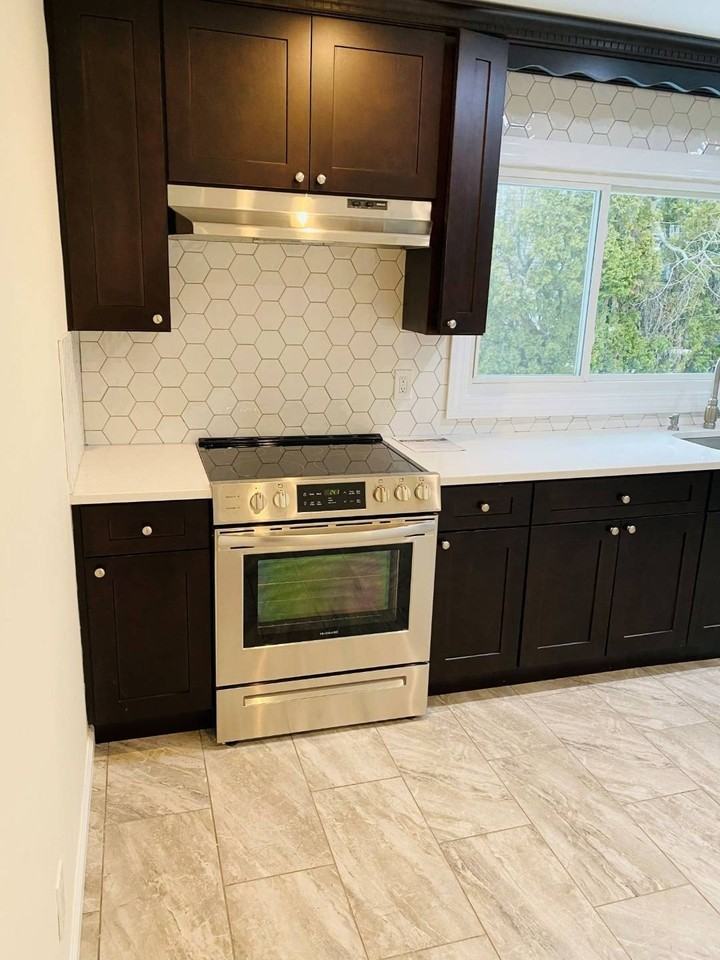 75 Elm Ave - Photo 3 of 12