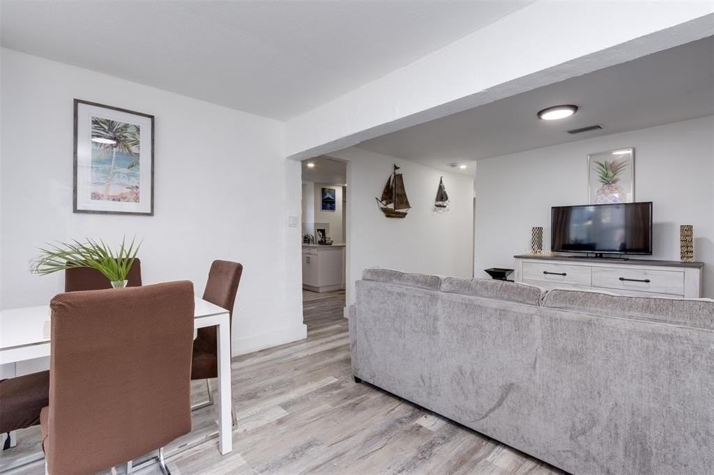 508 Nw 8th Ave - Photo 4 of 34