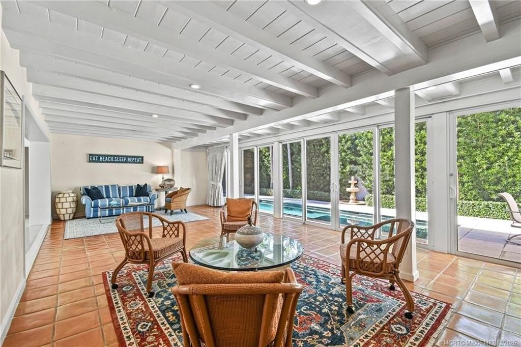 229 Colony Rd - Photo 7 of 50