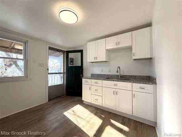 36 E Bernhard Ave - Photo 3 of 10