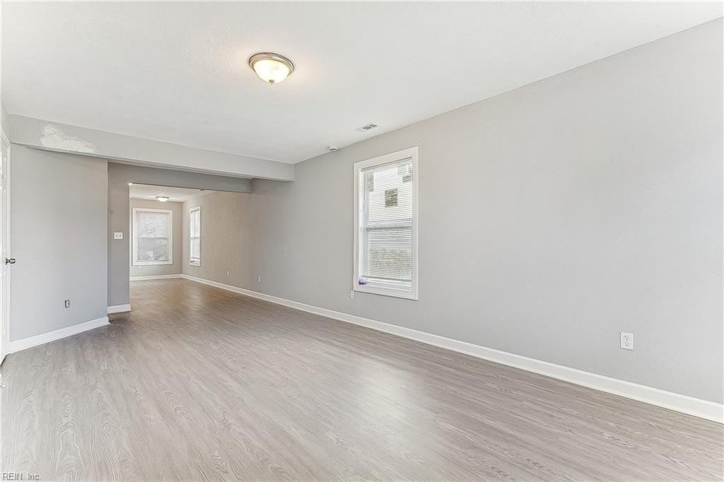 317 Roselynn Ln #B - Photo 4 of 20