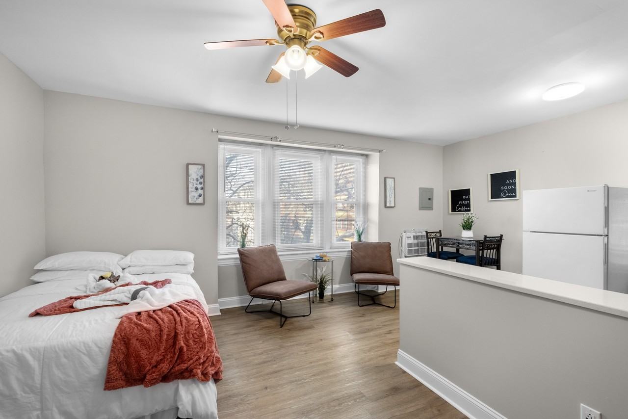 4040 Spruce St. - Photo 6 of 50