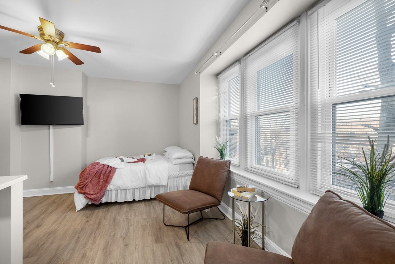 4040 Spruce St. - Photo 7 of 50