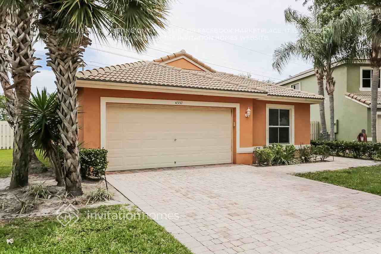 4337 Onega Cir - Photo 2 of 21