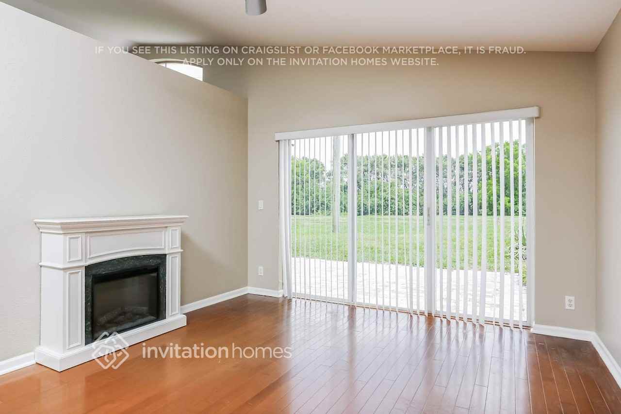 4337 Onega Cir - Photo 4 of 21