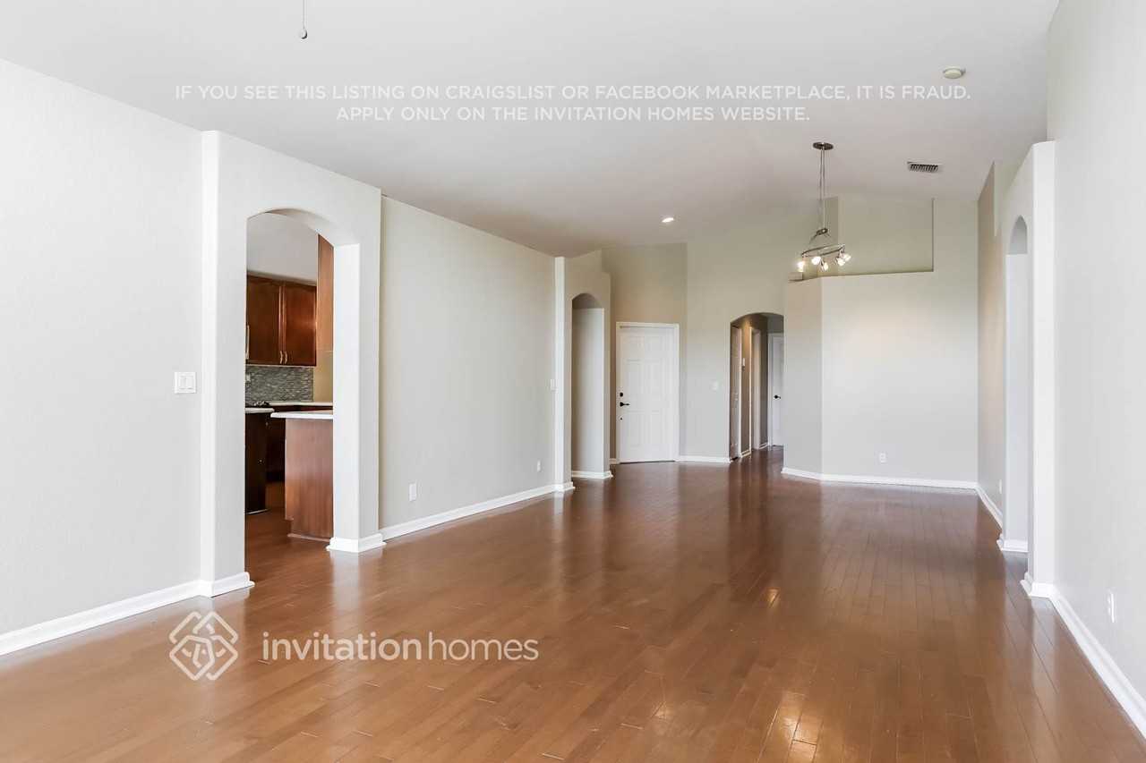 4337 Onega Cir - Photo 5 of 21