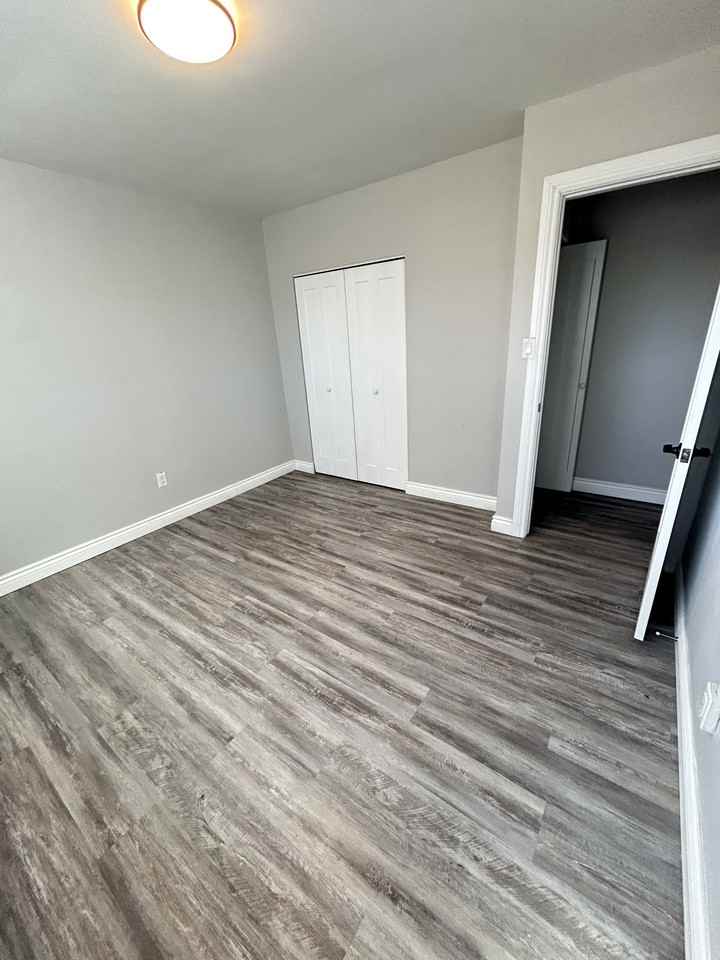385 Melvin Unit 101 - Photo 6 of 8