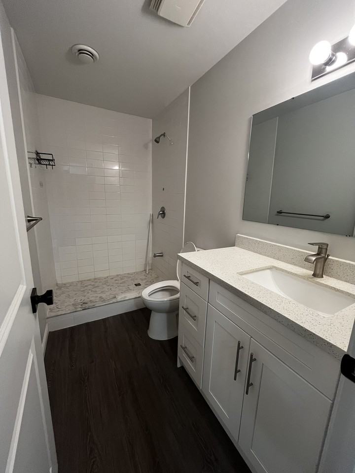 29 Roslyn Rd - Photo 7 of 24