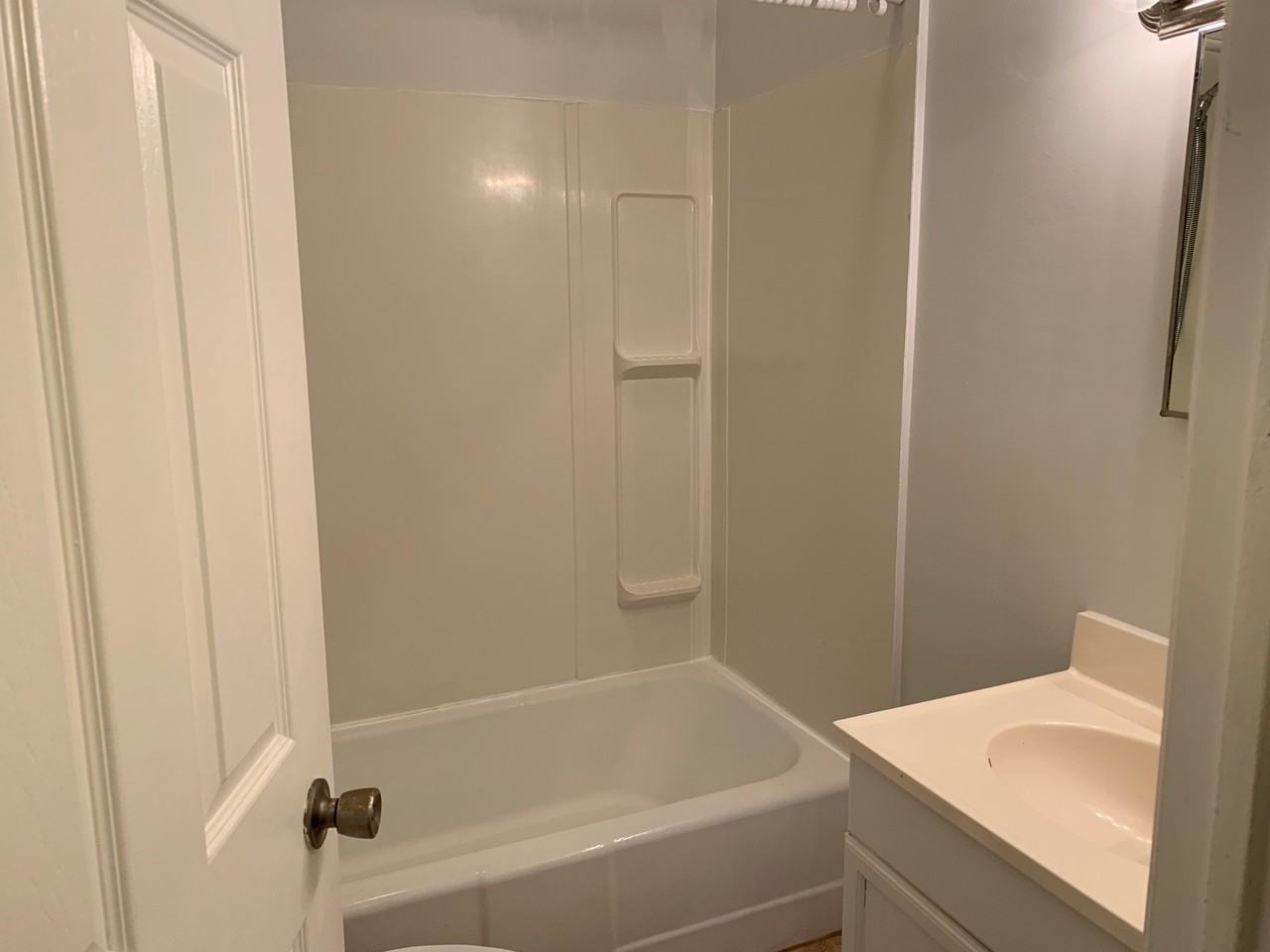 22 Peel St - Photo 7 of 38